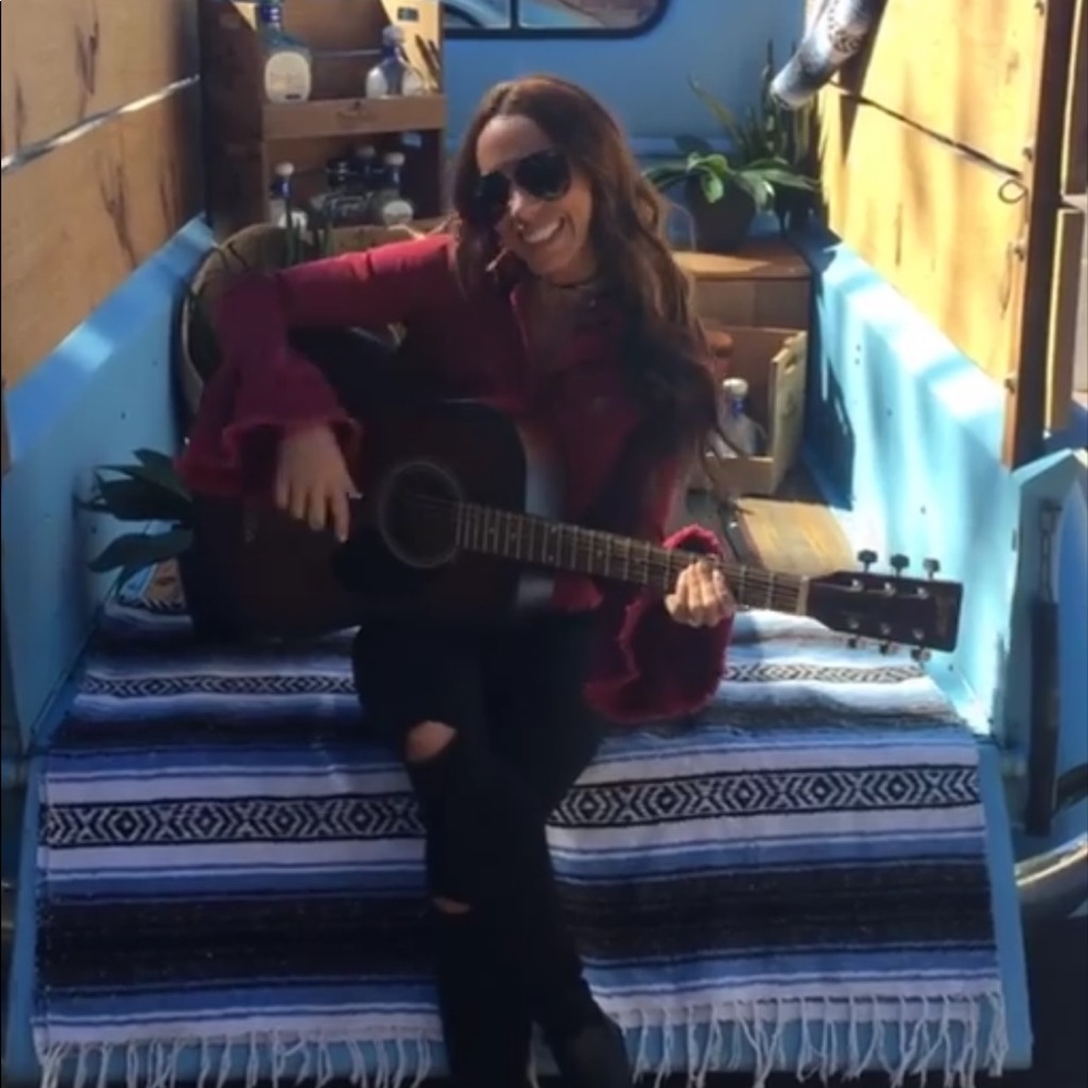 Misguided denim cropped flare sleeve sz 2